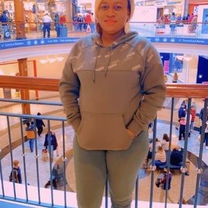 Meet your Posher, Tiwa danielle